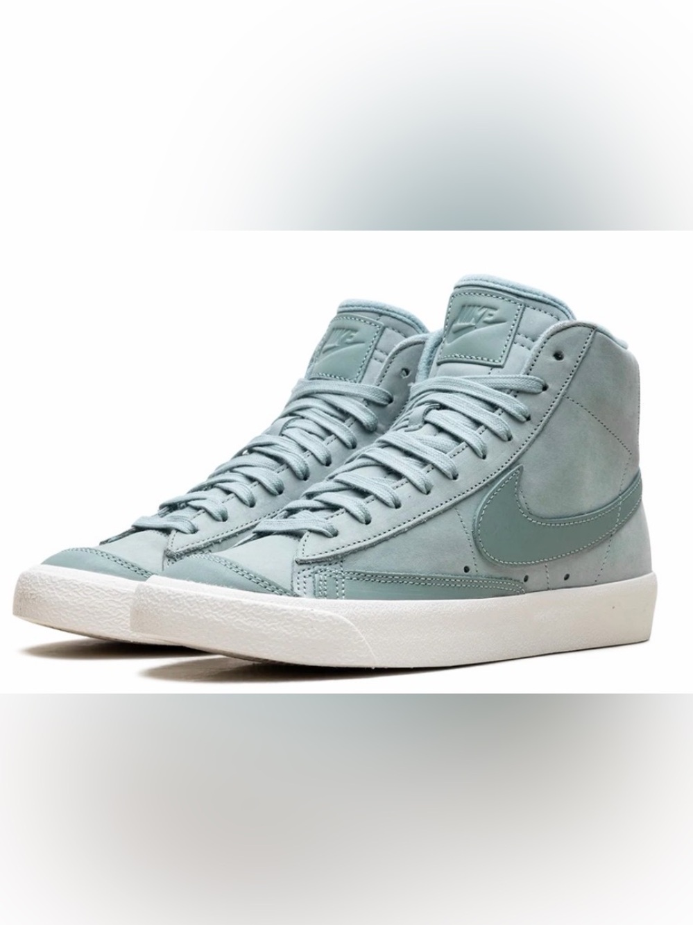 Nike Women’s Blazer Mid Premium Sole Retriever Size 6.5